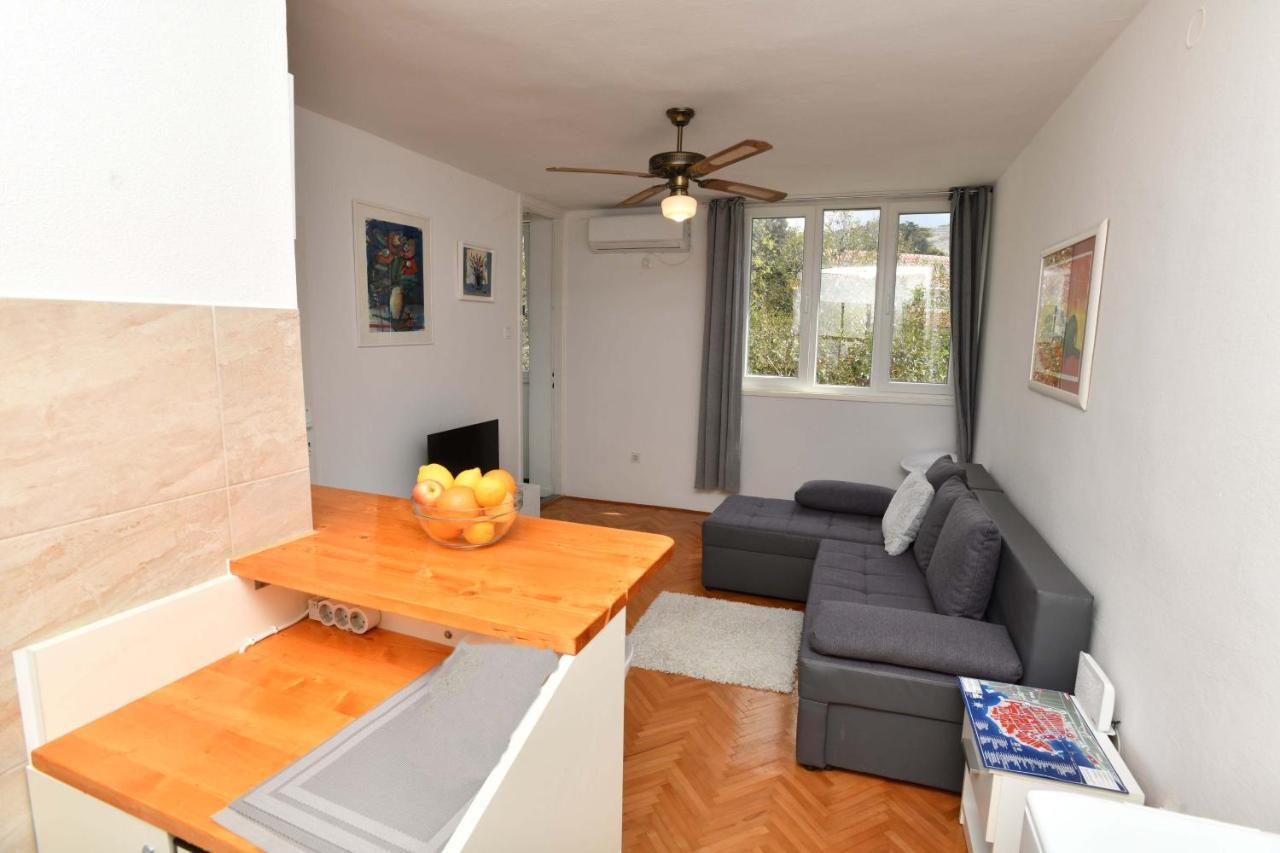 Demass Apartment - Cozy, Free Parking And Wifi ドゥブロブニク エクステリア 写真