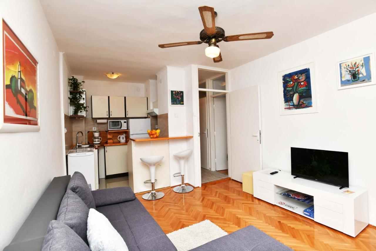 Demass Apartment - Cozy, Free Parking And Wifi ドゥブロブニク エクステリア 写真