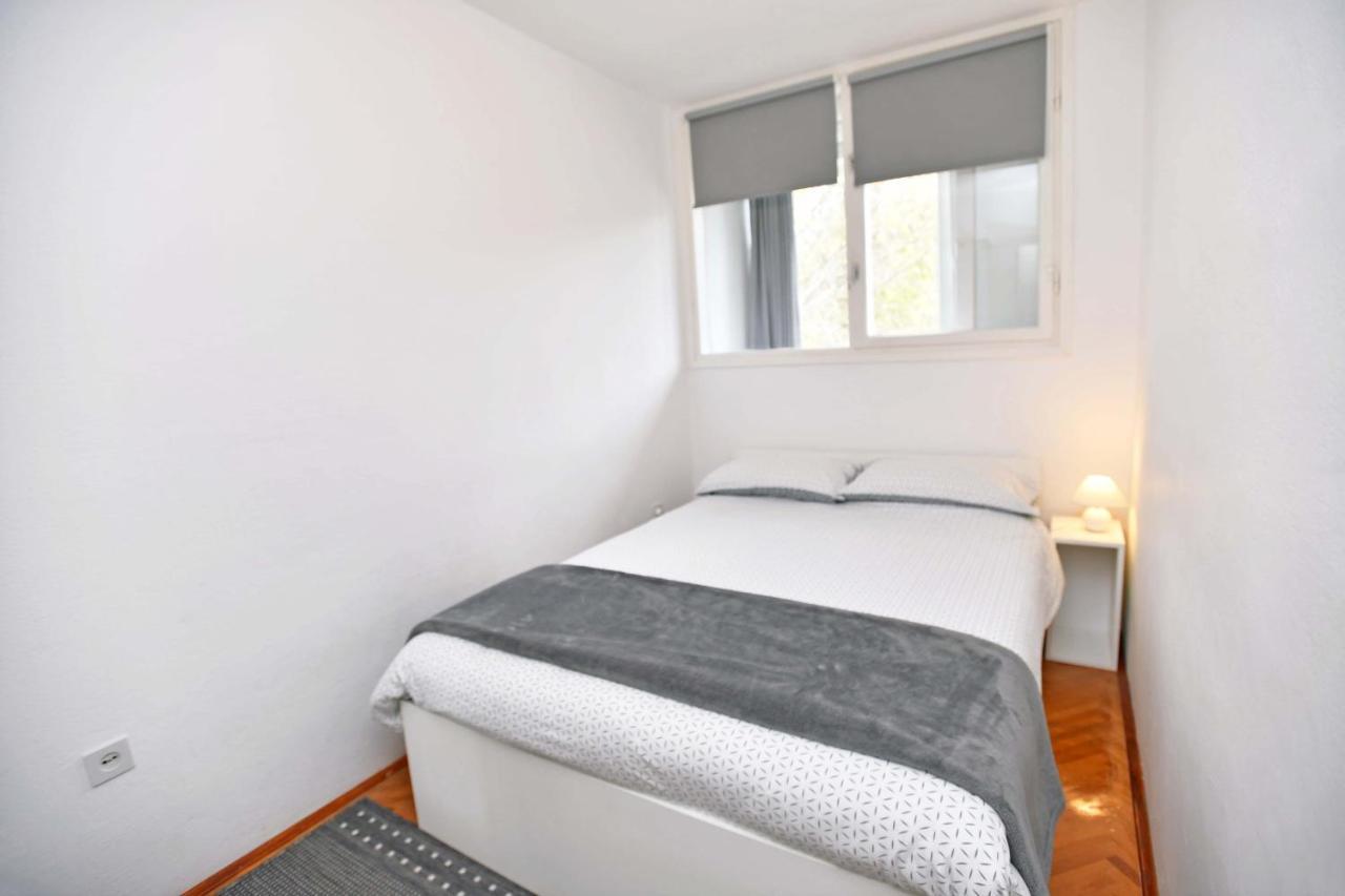 Demass Apartment - Cozy, Free Parking And Wifi ドゥブロブニク エクステリア 写真
