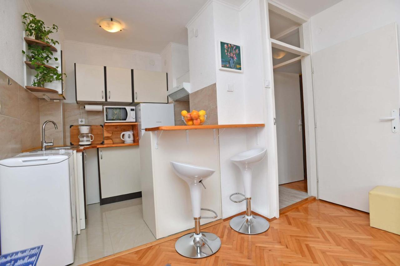 Demass Apartment - Cozy, Free Parking And Wifi ドゥブロブニク エクステリア 写真